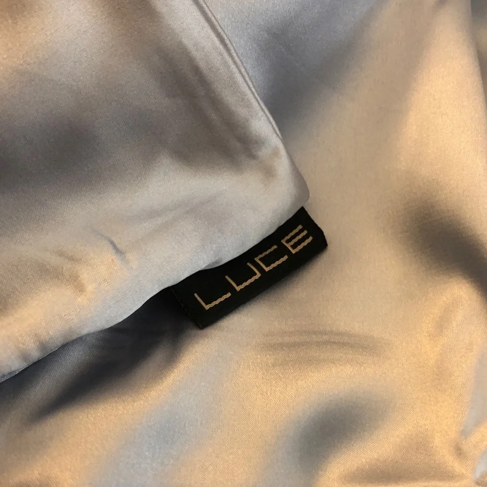 Luce Silky Satin Pillowcase - Silver / gray, new